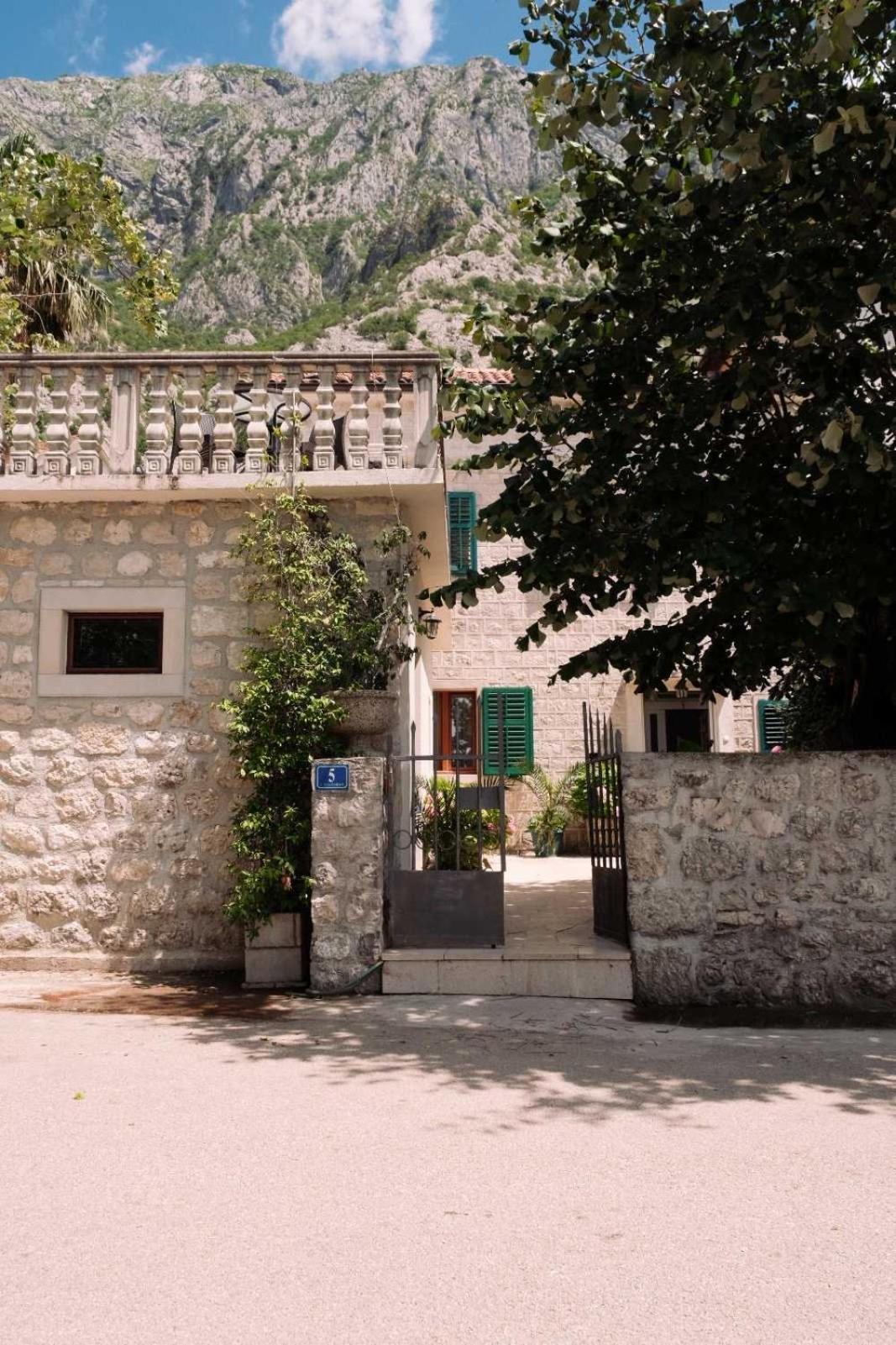 Appartamento Mareta Loft Cattaro Esterno foto